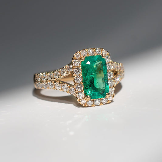The Angel's Cry Emerald Ring
