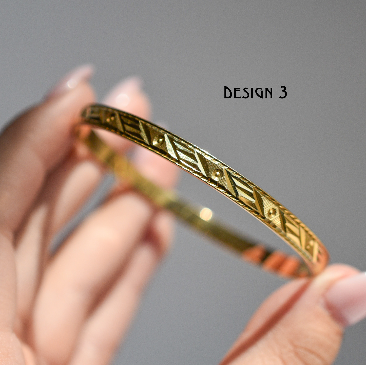18k Vintage Bangle