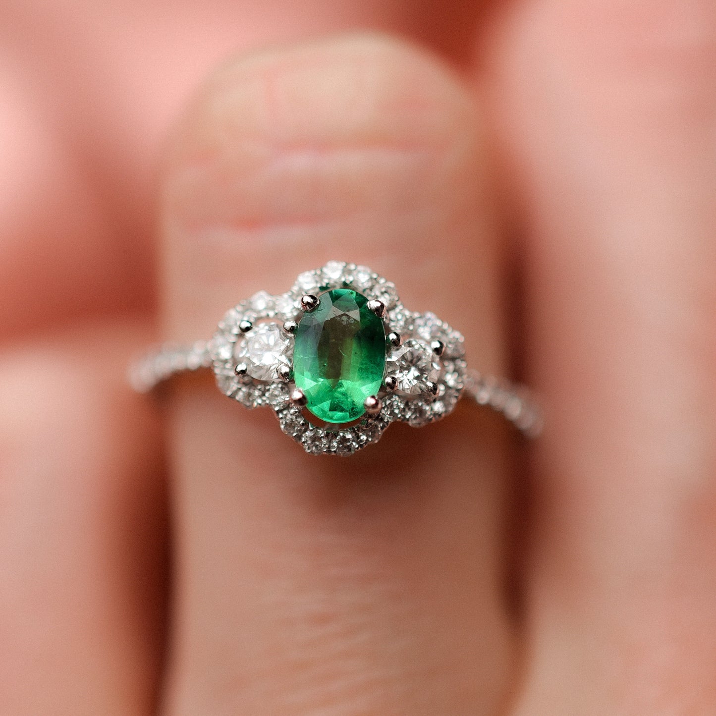 Emerald and Diamond Ring in 18k White Gold