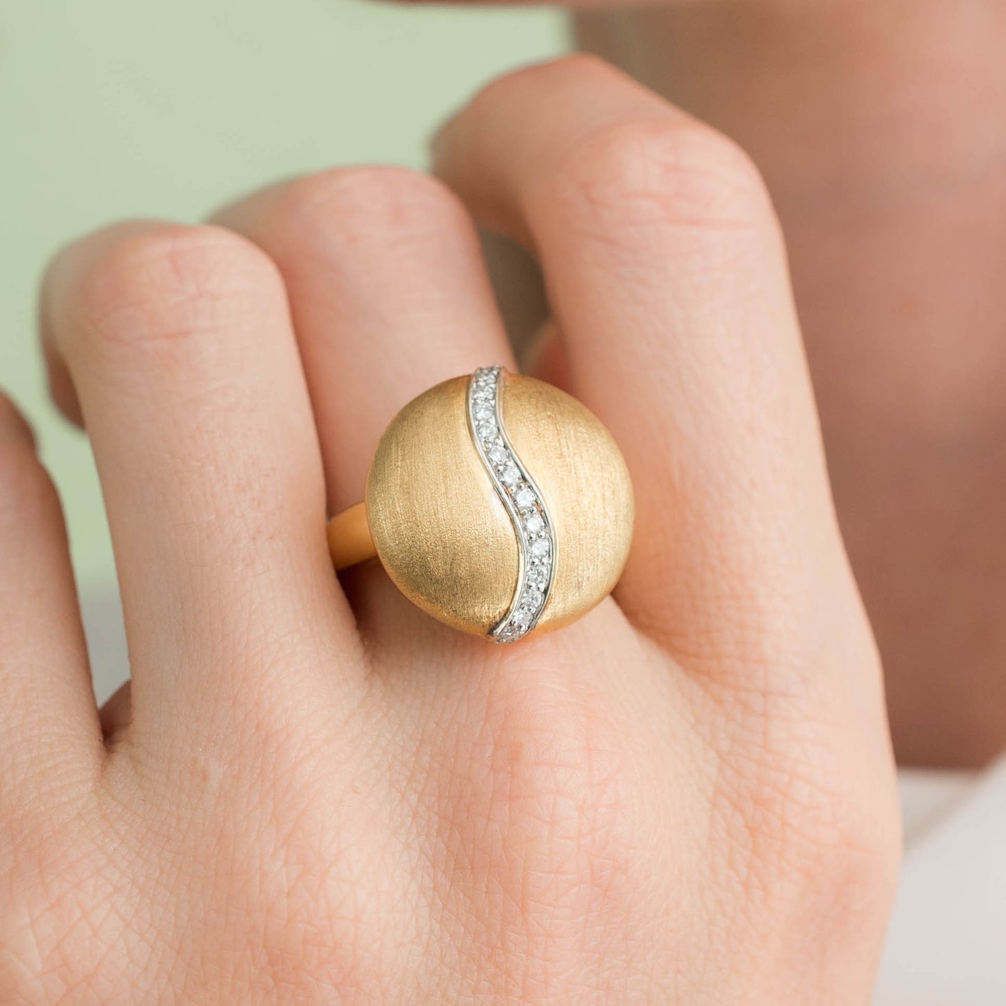 The Diamond Division Ring