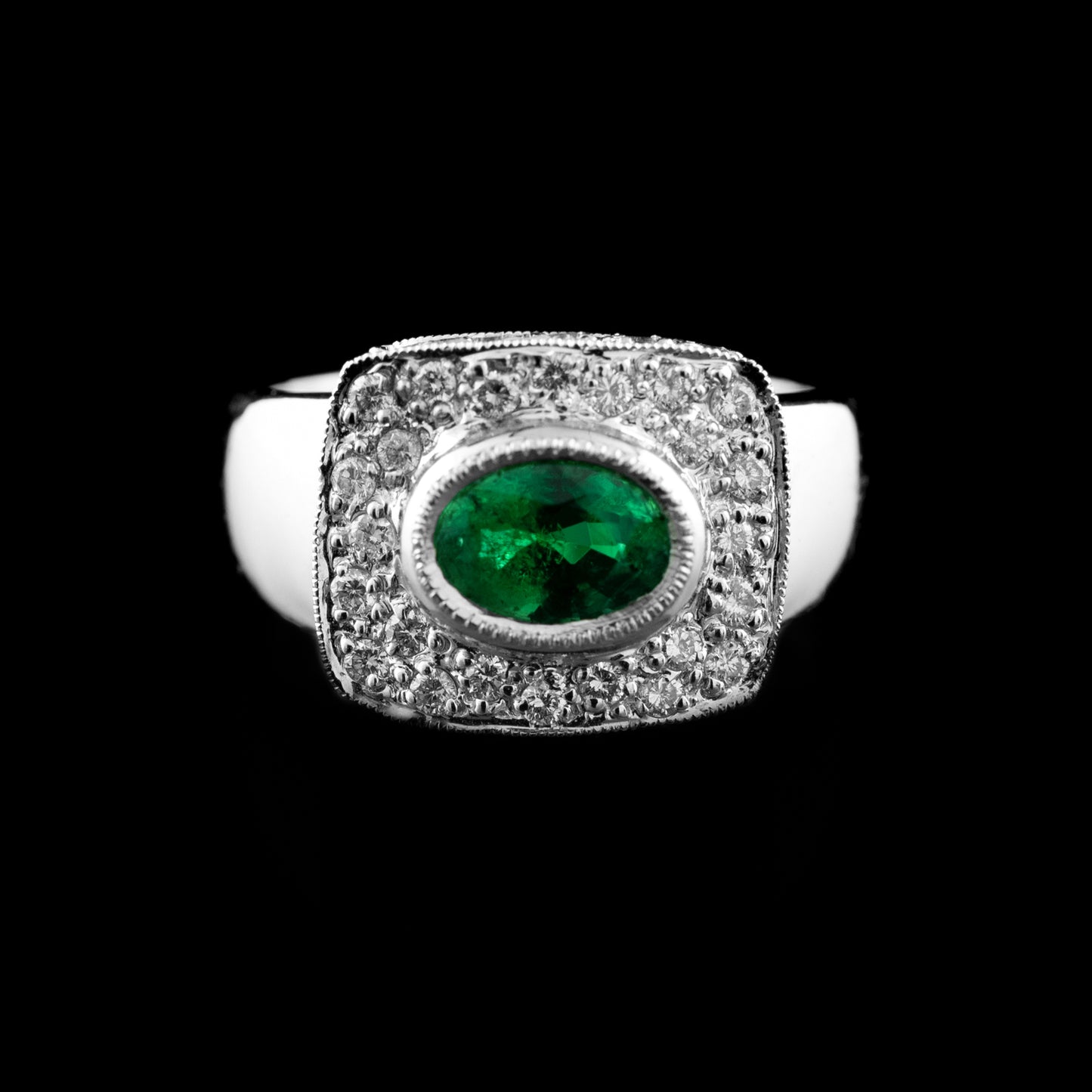 The Bold Emerald Ring