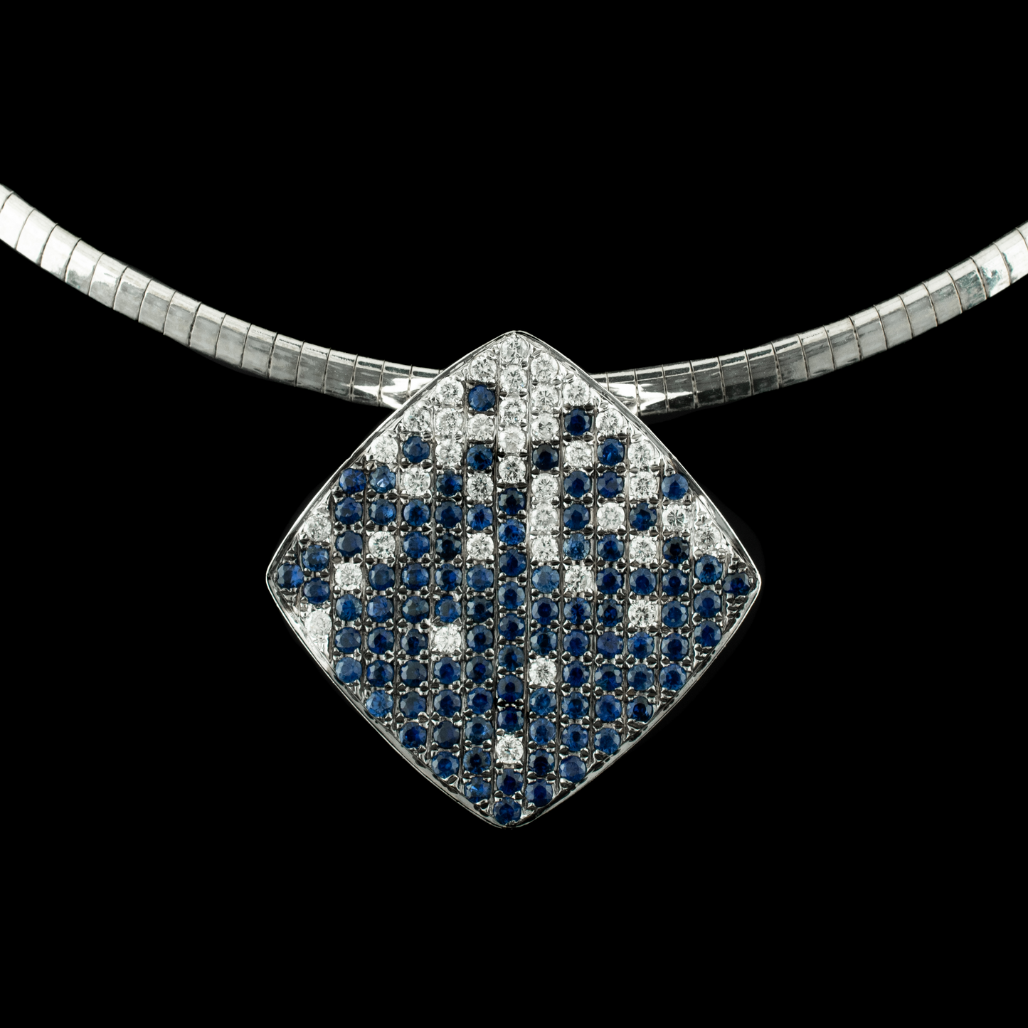 The Pavé Sapphire Pendant